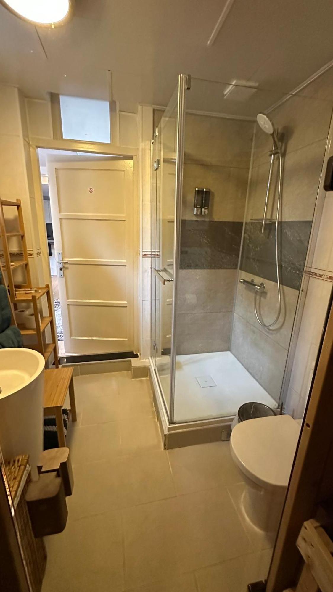 Studio With Sauna Амстердам Екстериор снимка